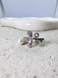 EAR CUFF MARGARITA CON DIJE PERLA
